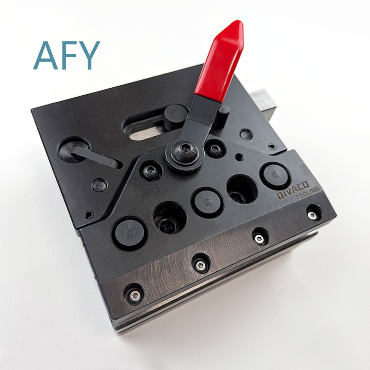 Piegatrice Idraulica per Lavor - Tools For Fabrication Workshop recensione e prezzo